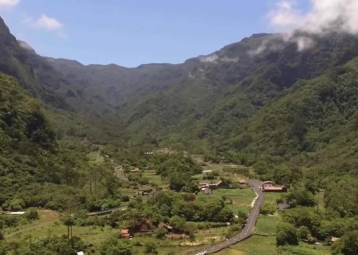 Por Do Sol I ポルト・モニス